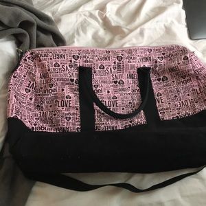 victoria’s secret duffle